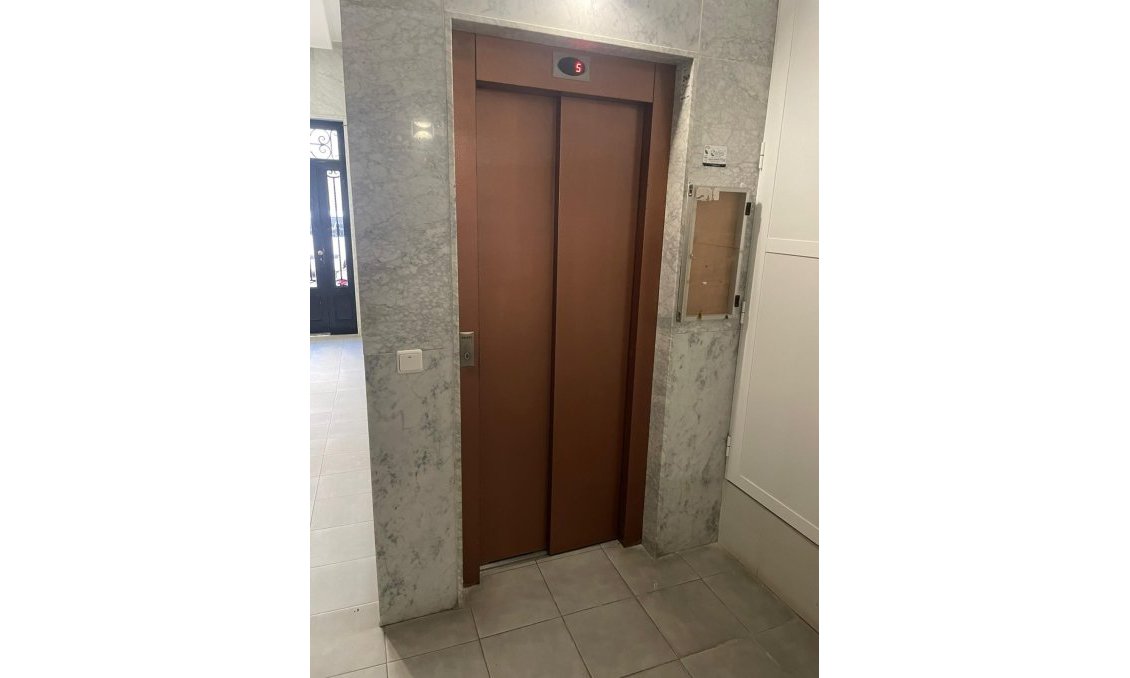 Resale - Apartment -
Torrevieja - Costa Blanca