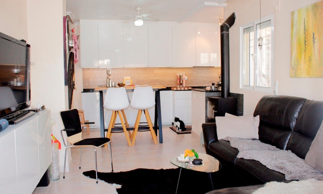 Wiederverkauf - Villa -
Villamartin - Costa Blanca