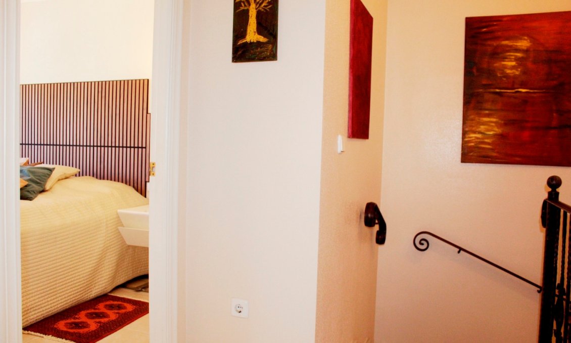 Wiederverkauf - Villa -
Villamartin - Costa Blanca