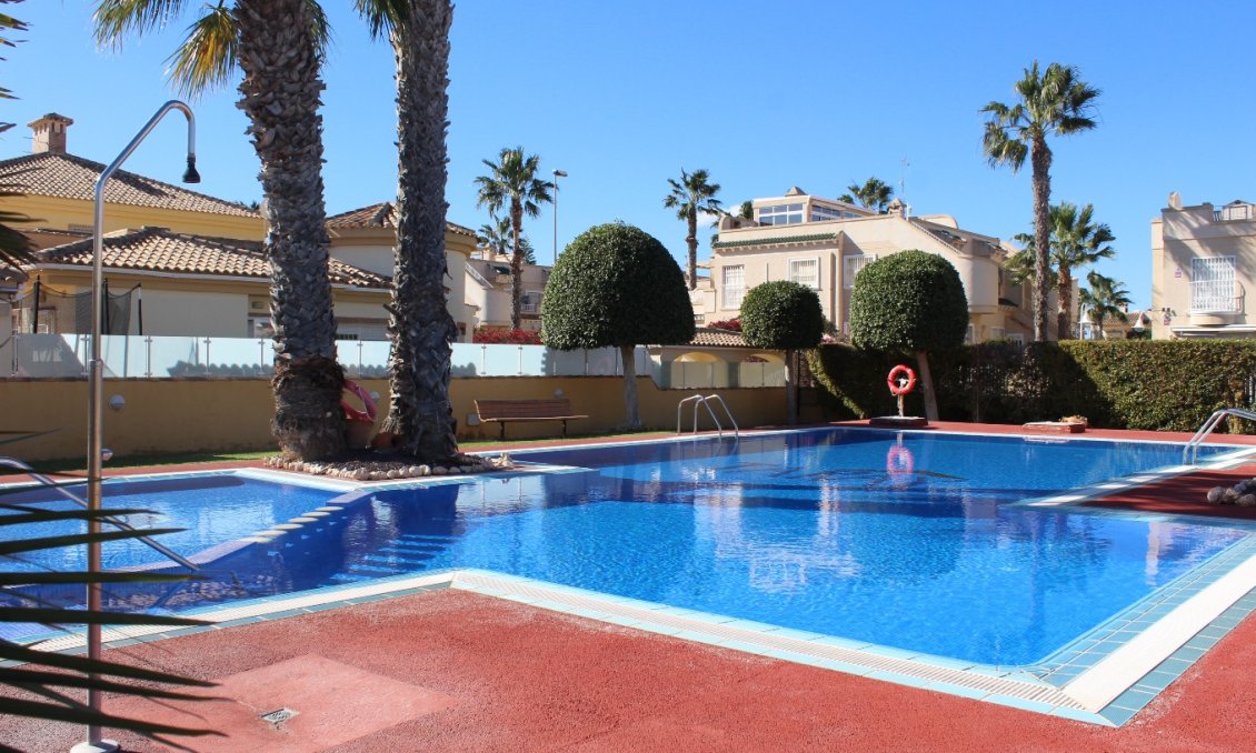 Wiederverkauf - Villa -
Villamartin - Costa Blanca
