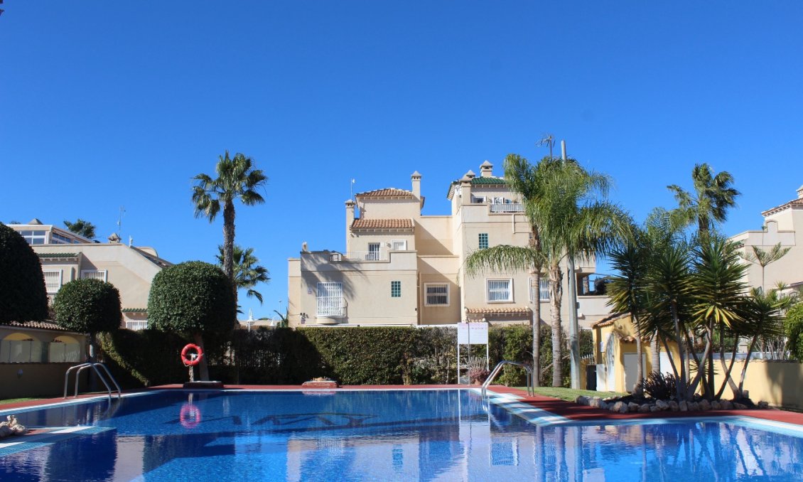 Wiederverkauf - Villa -
Villamartin - Costa Blanca