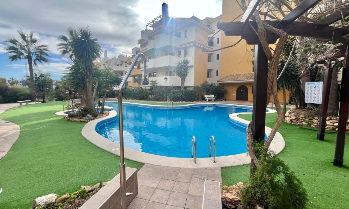 Revânzare - Bungalou -
Torrevieja - Punta Prima