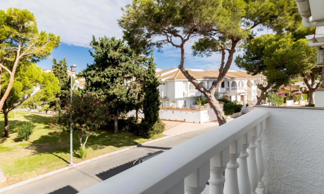 Wiederverkauf - Town House -
Orihuela Costa - Costa Blanca