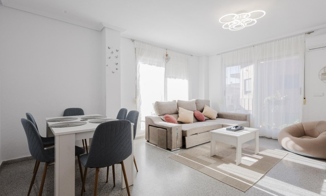 Resale - Apartment -
San Miguel de Salinas - Inland