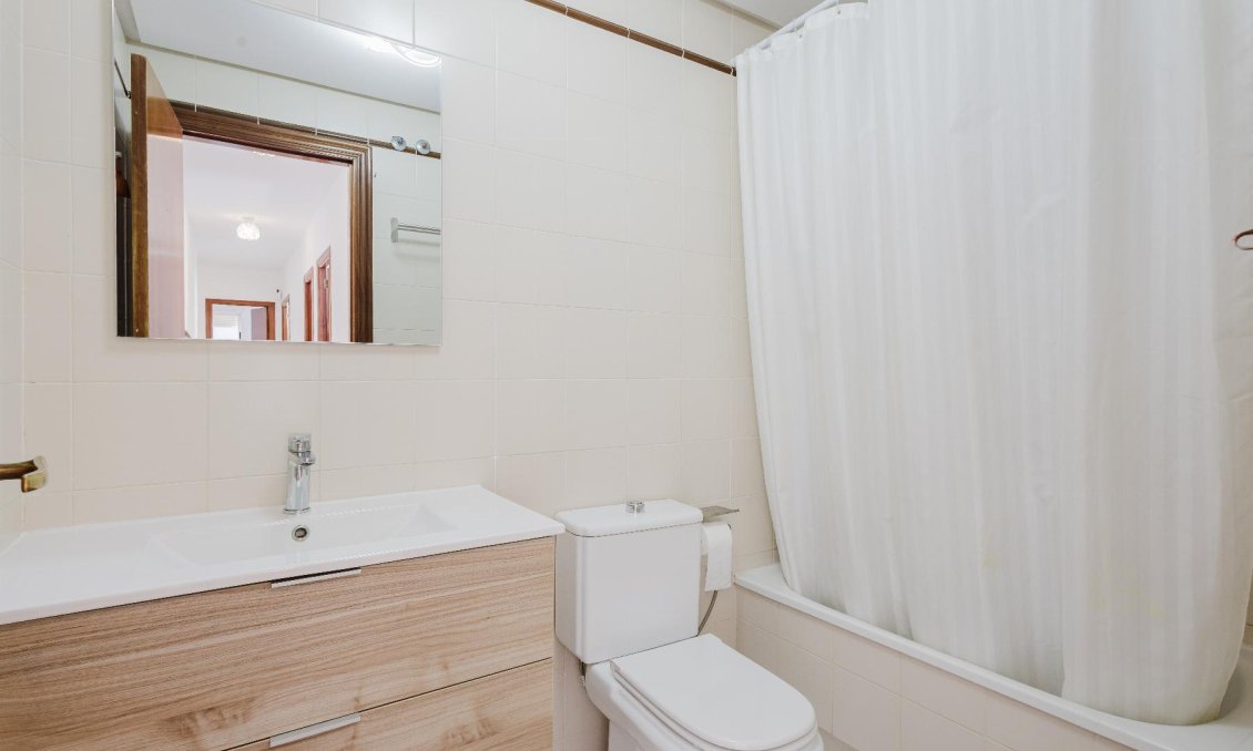 Resale - Apartment -
San Miguel de Salinas - Inland