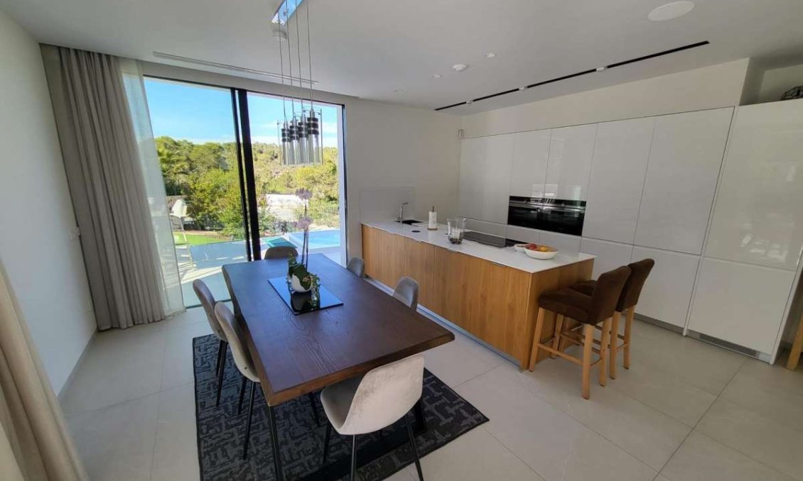 Revente - Villa -
Las Colinas Golf - Costa Blanca