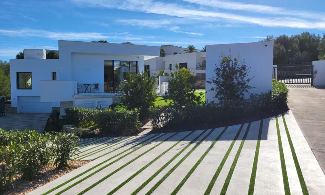 Revente - Villa -
Las Colinas Golf - Costa Blanca