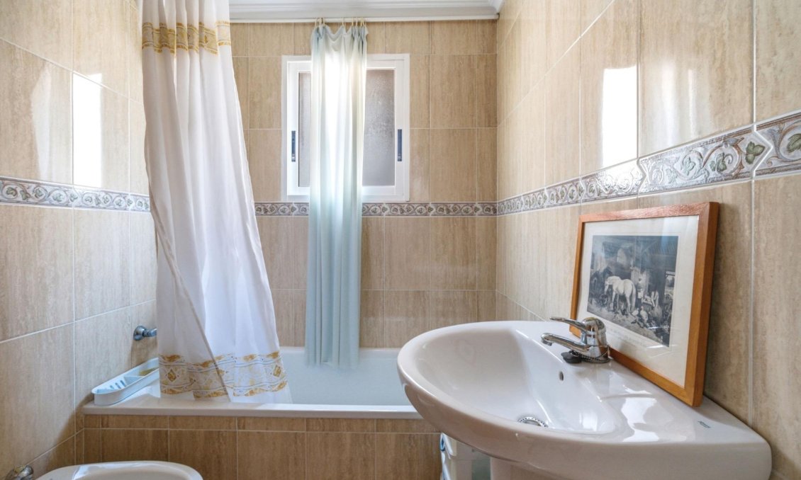 Wiederverkauf - Wohnung -
Torrevieja - Playa de los Locos