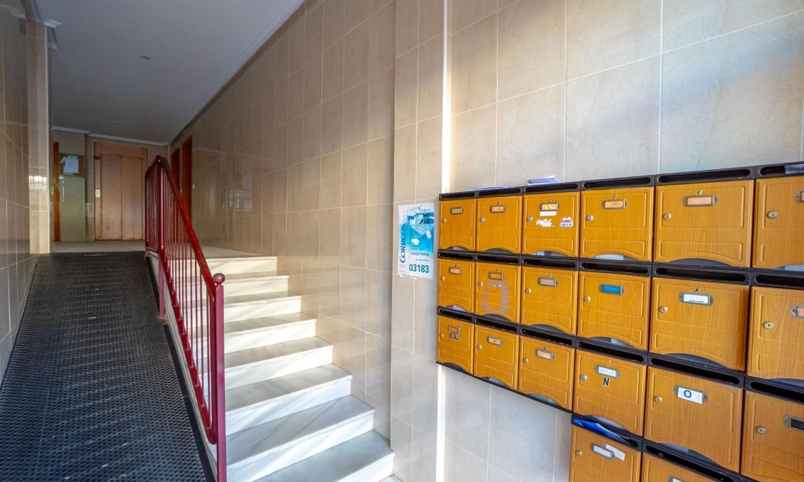 Wiederverkauf - Wohnung -
Torrevieja - Playa de los Locos