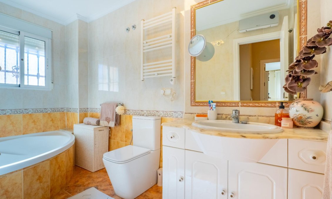 Wiederverkauf - Duplex -
Orihuela Costa - La Regia