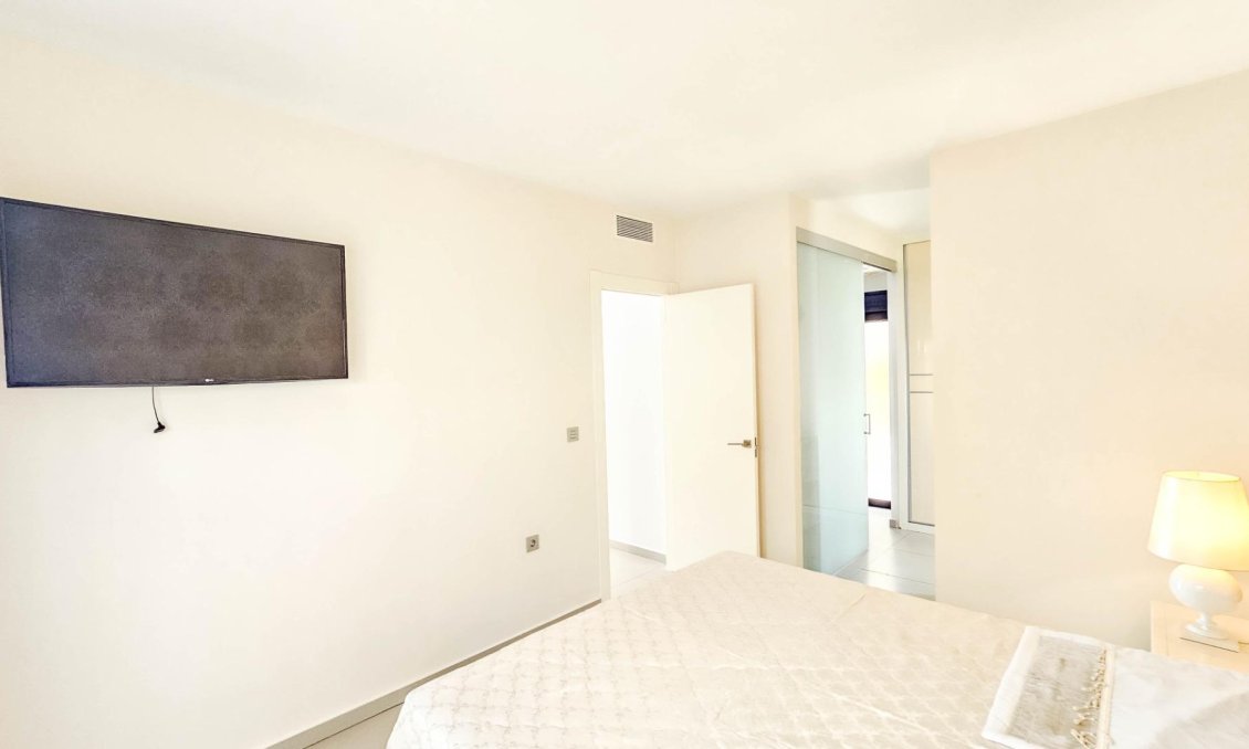 Használt Ingatlanok - Villa -
Rojales - Cuidad Quesada