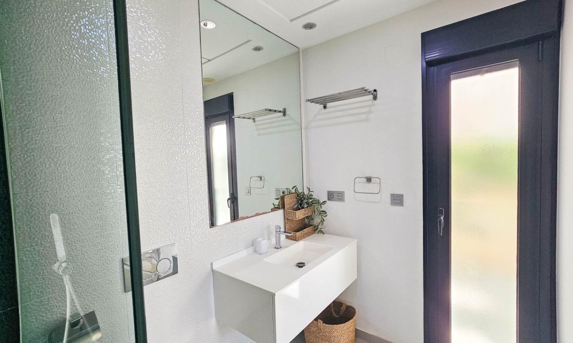 Használt Ingatlanok - Villa -
Rojales - Cuidad Quesada