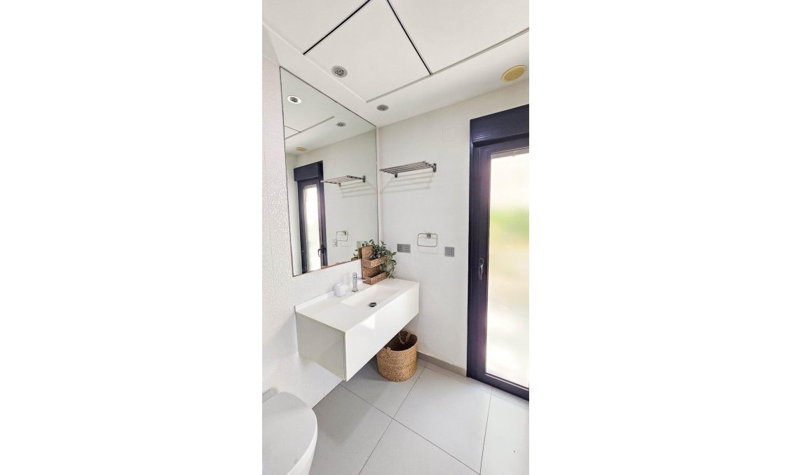 Használt Ingatlanok - Villa -
Rojales - Cuidad Quesada