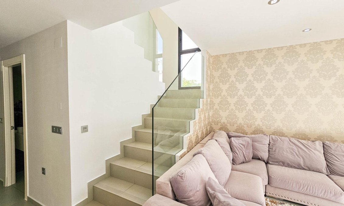 Használt Ingatlanok - Villa -
Rojales - Cuidad Quesada