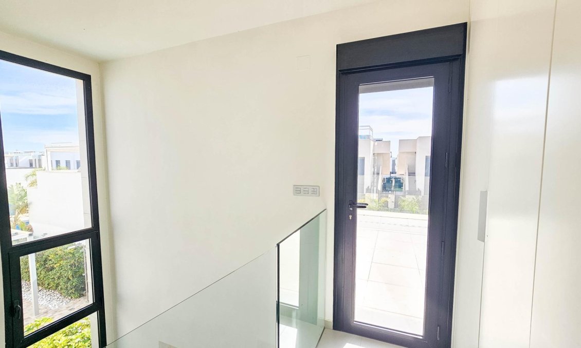 Használt Ingatlanok - Villa -
Rojales - Cuidad Quesada