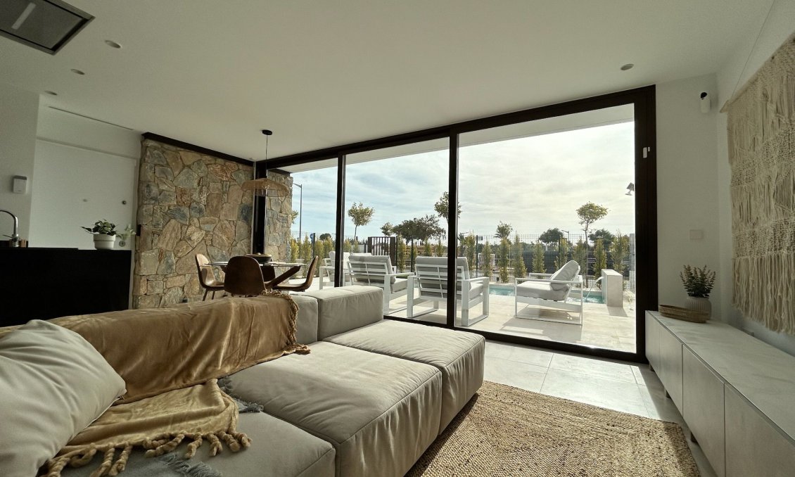 Wiederverkauf - Villa -
Santa Rosalia Resort - Inland