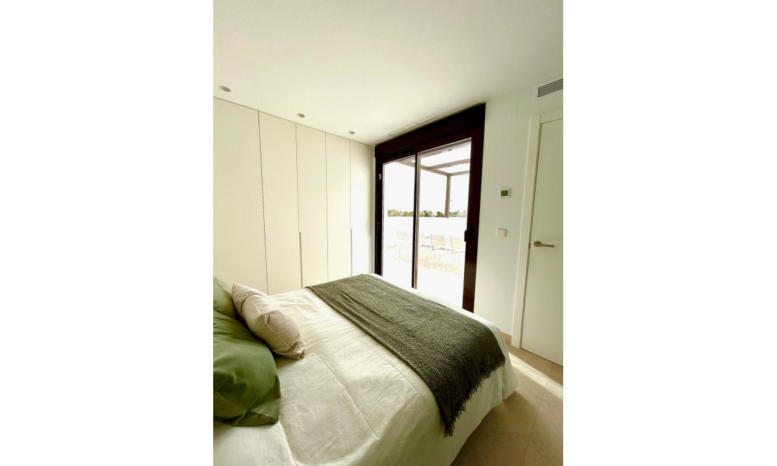 Wiederverkauf - Villa -
Santa Rosalia Resort - Inland