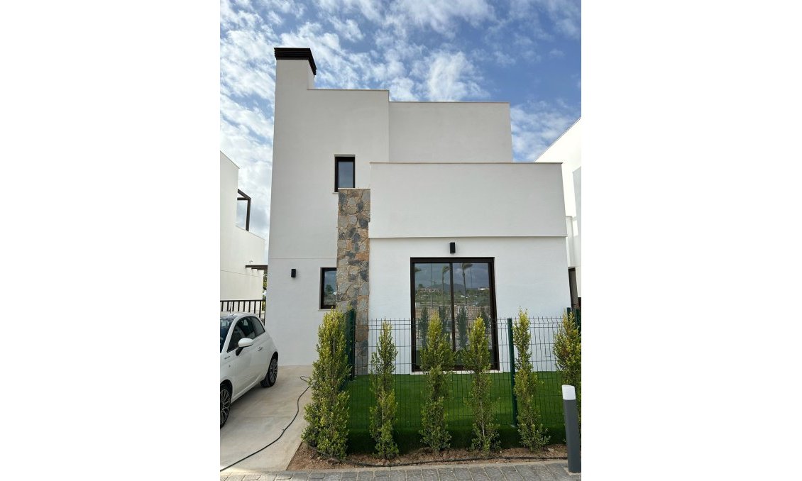 Wiederverkauf - Villa -
Santa Rosalia Resort - Inland