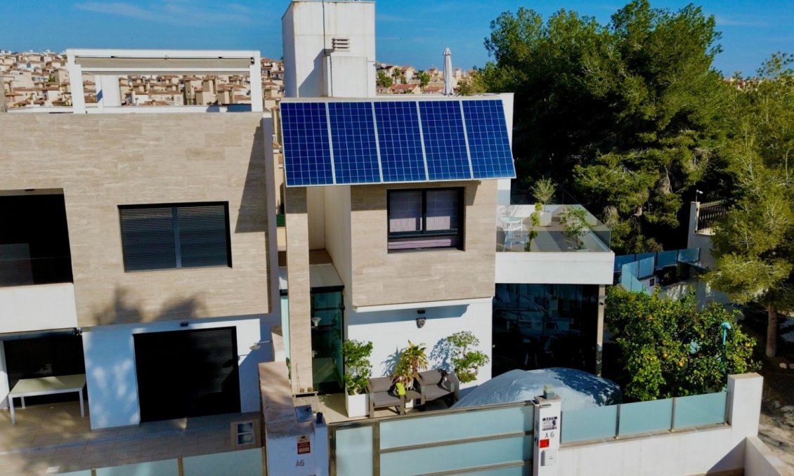 Revânzare - Vilă -
Orihuela Costa - Costa Blanca