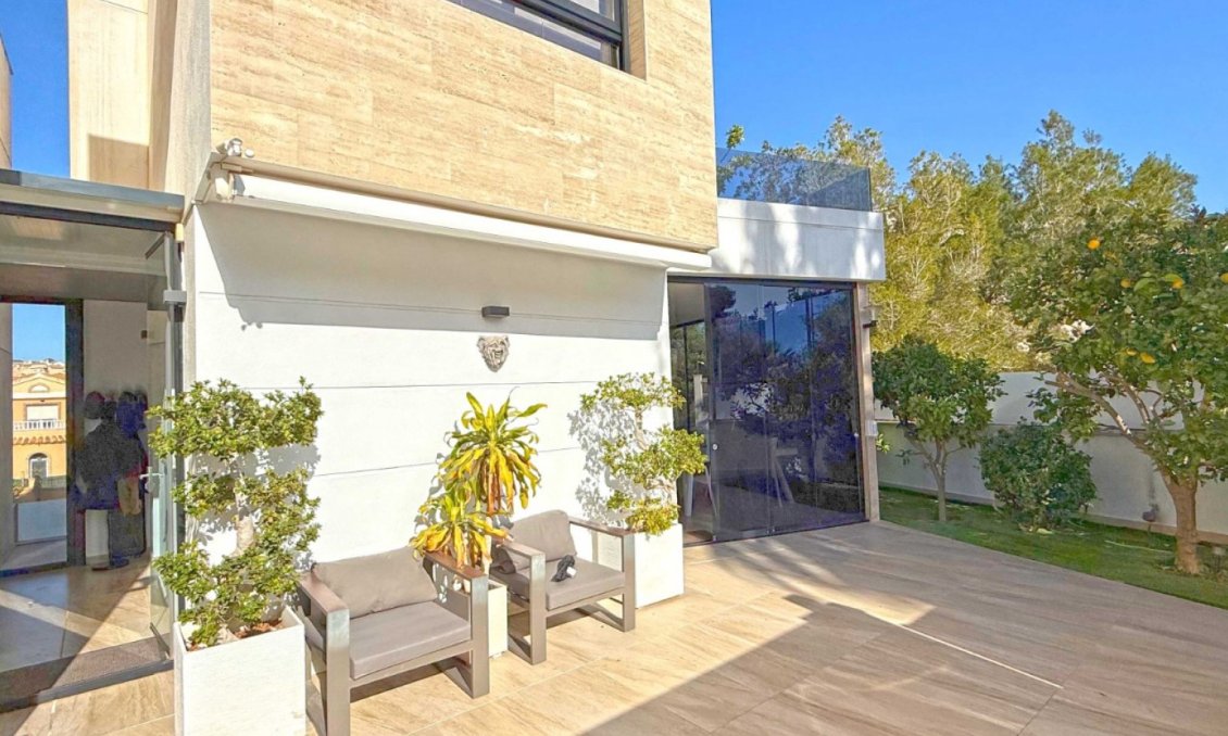 Revânzare - Vilă -
Orihuela Costa - Costa Blanca