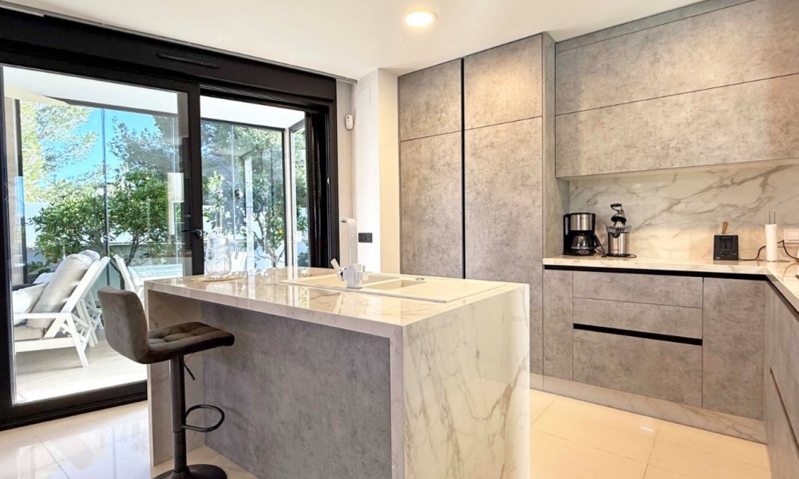 Revânzare - Vilă -
Orihuela Costa - Costa Blanca