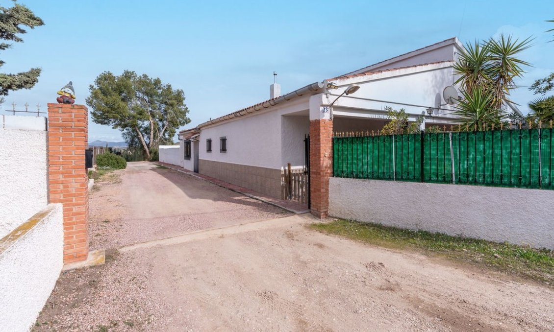 Wiederverkauf - Villa -
Hondón de las Nieves - Inland