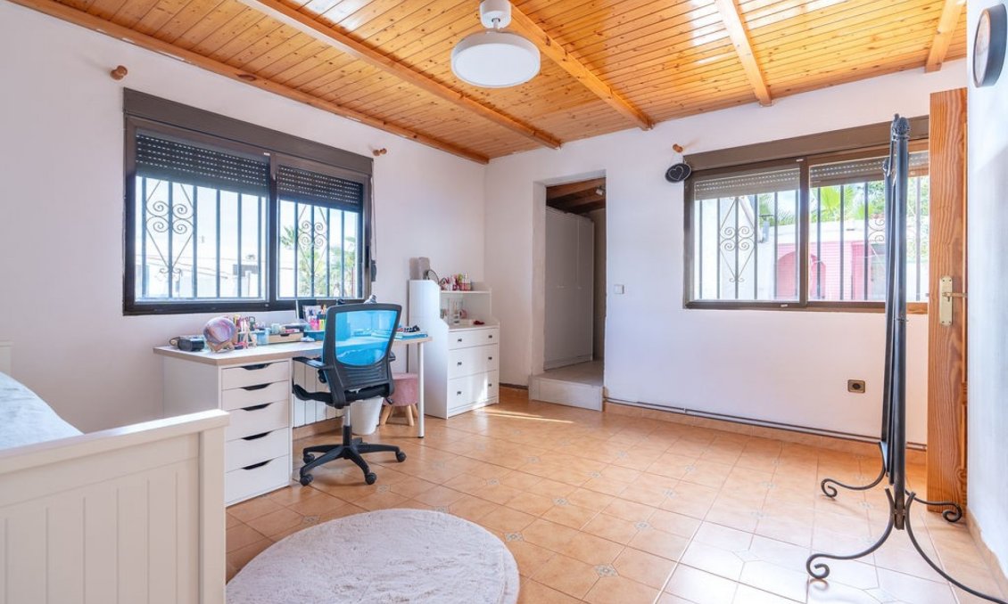 Wiederverkauf - Villa -
Hondón de las Nieves - Inland