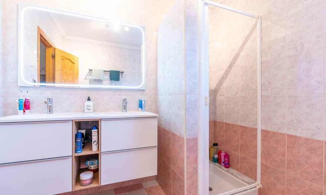 Wiederverkauf - Villa -
Hondón de las Nieves - Inland