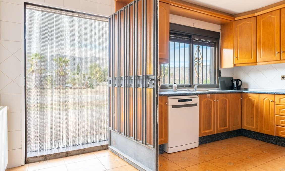 Wiederverkauf - Villa -
Hondón de las Nieves - Inland