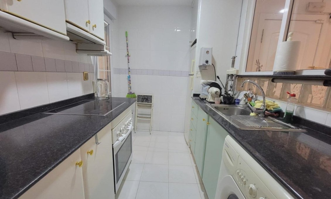 Revânzare - Apartament -
Torrevieja - Playa del Cura