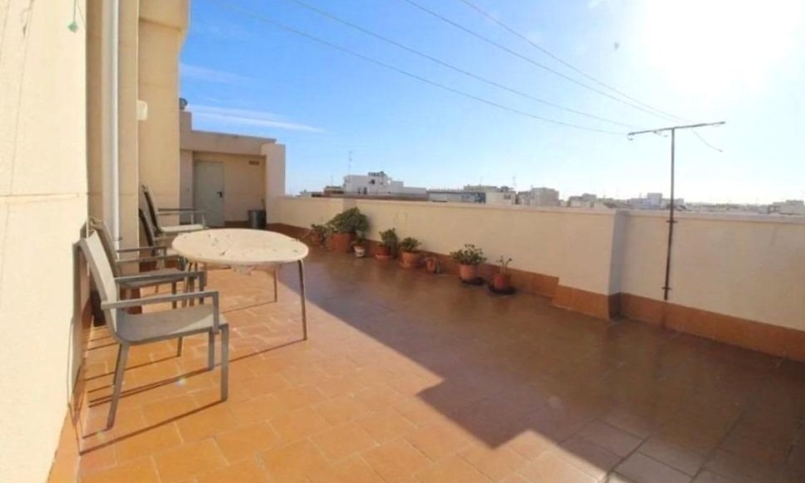 Revânzare - Apartament -
Torrevieja - Playa del Cura
