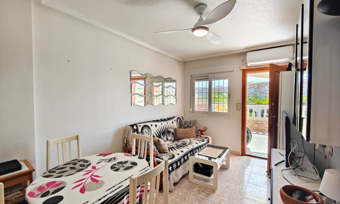 Revente - Attique -
Torrevieja - Costa Blanca