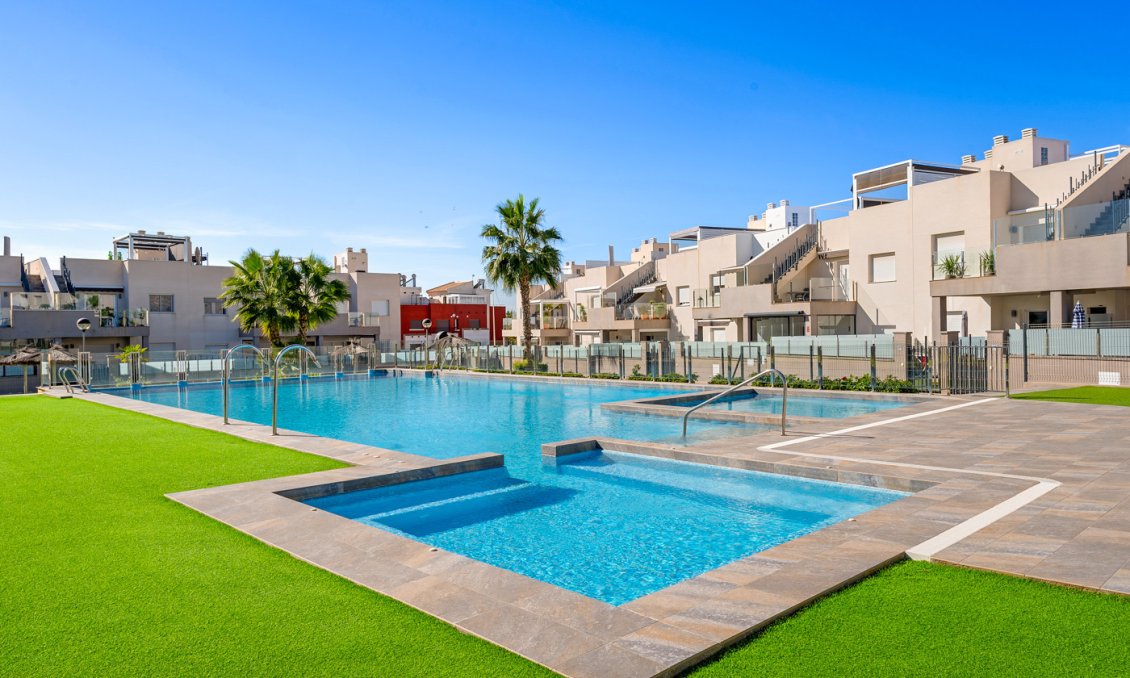 Revânzare - Bungalou -
Torrevieja - Costa Blanca