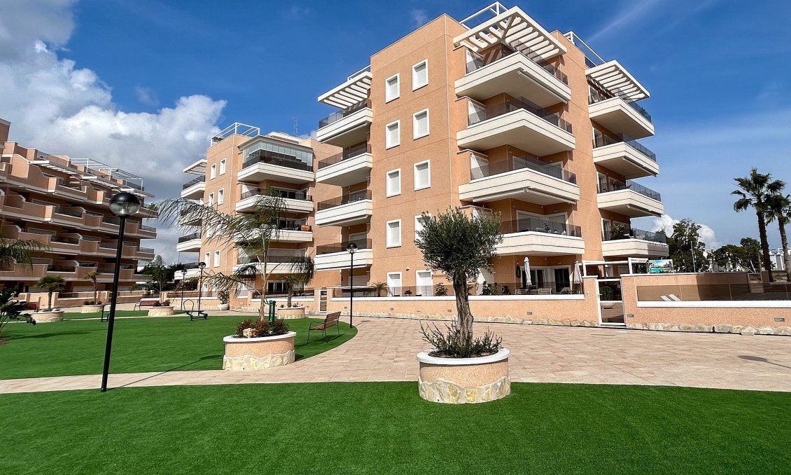 Revânzare - Apartament -
El Raso - Costa Blanca