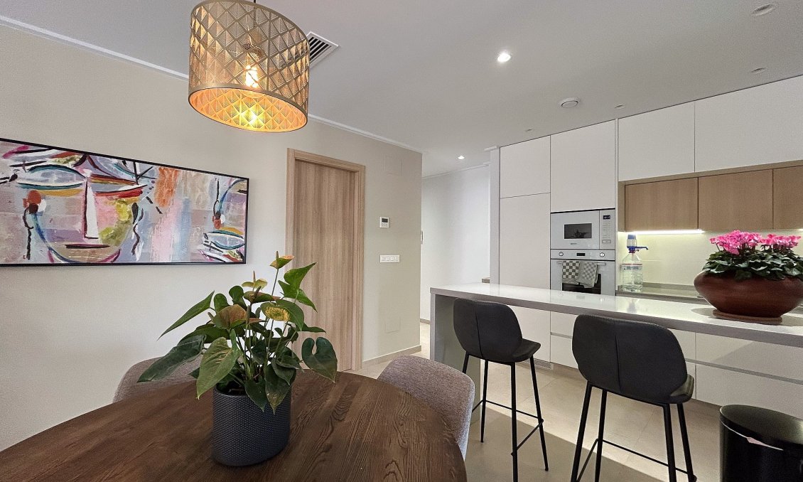 Revânzare - Apartament -
El Raso - Costa Blanca