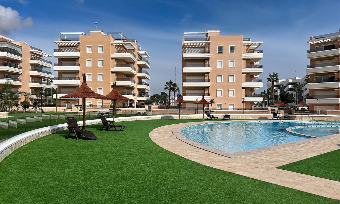 Revânzare - Apartament -
El Raso - Costa Blanca