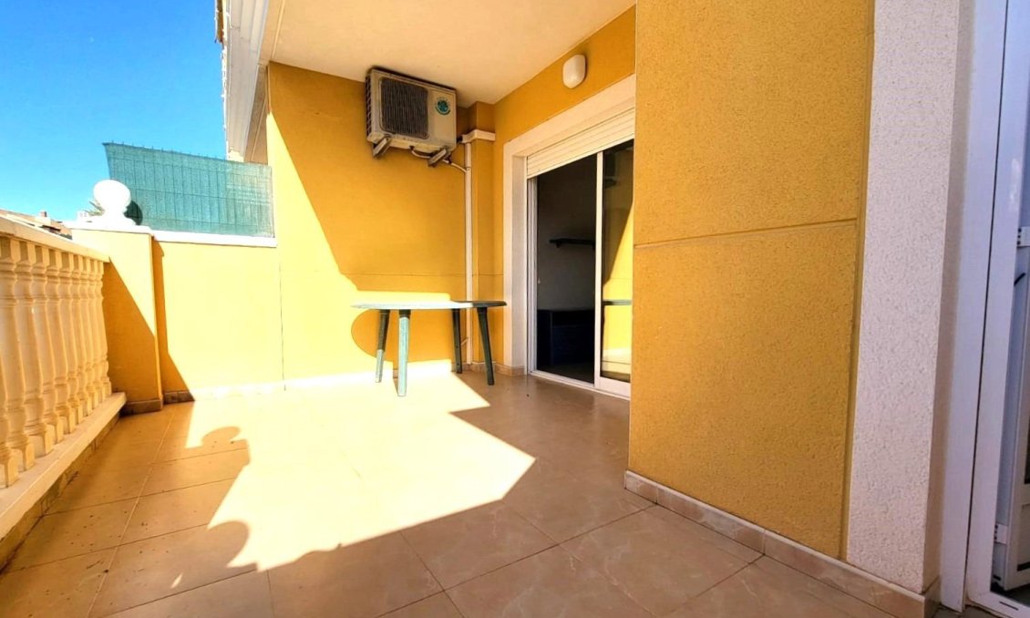 Revente - Appartement -
Torrevieja - Aguas Nuevas