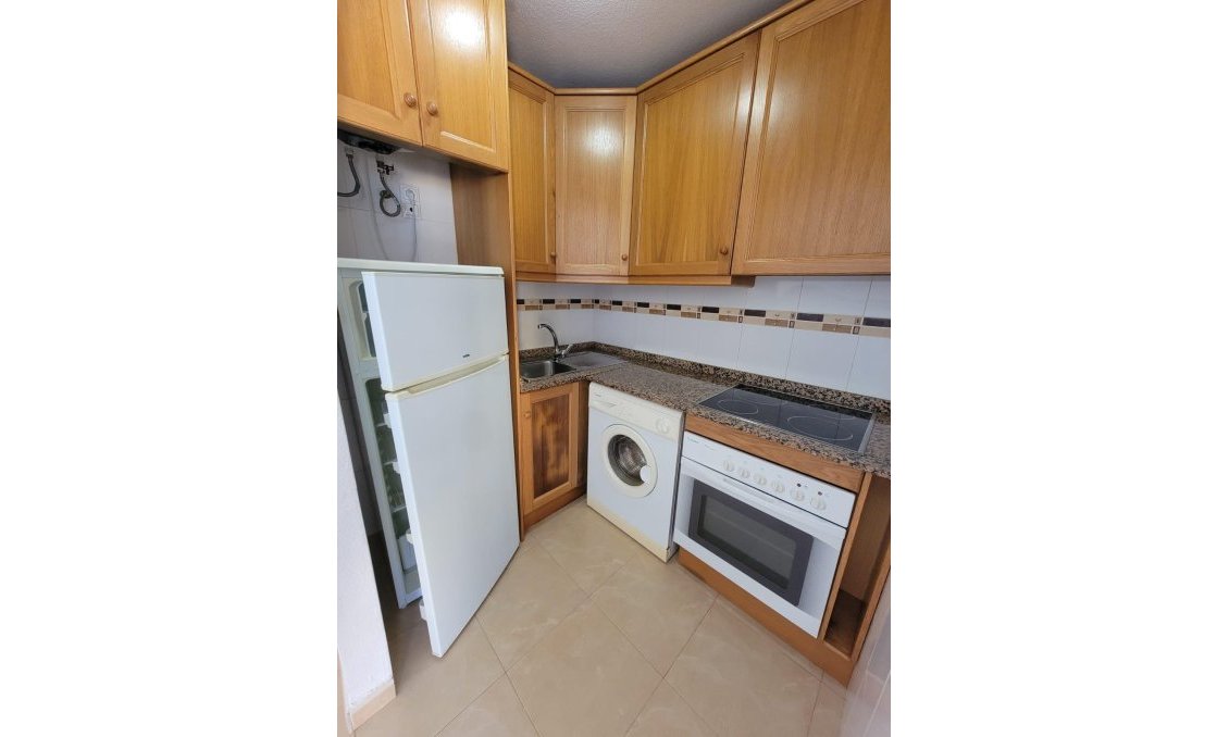 Revente - Appartement -
Torrevieja - Aguas Nuevas