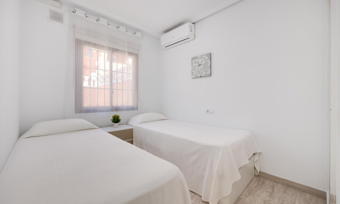 Revente - Bungalow -
Torrevieja - Aguas Nuevas