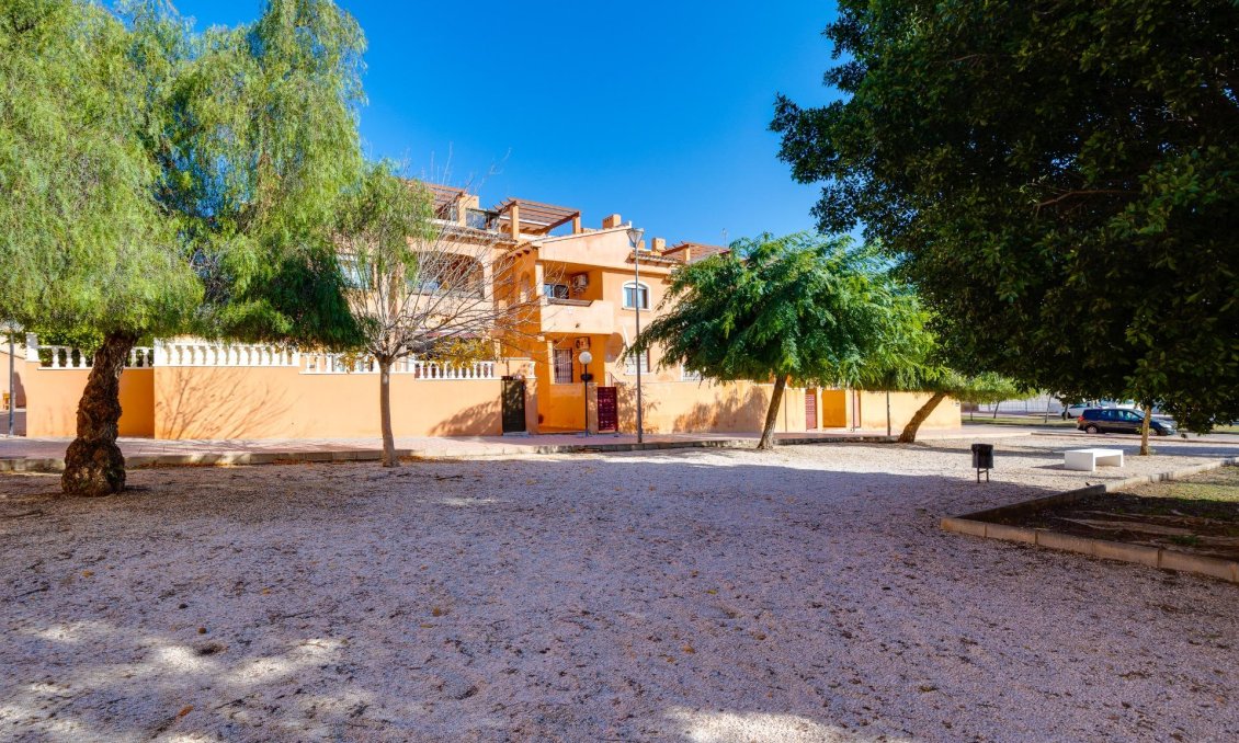 Revente - Bungalow -
Torrevieja - Aguas Nuevas