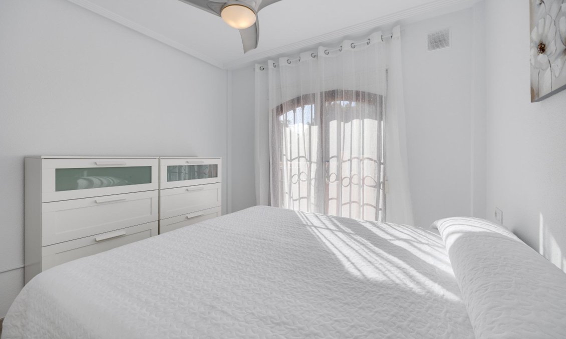 Revente - Bungalow -
Torrevieja - Aguas Nuevas