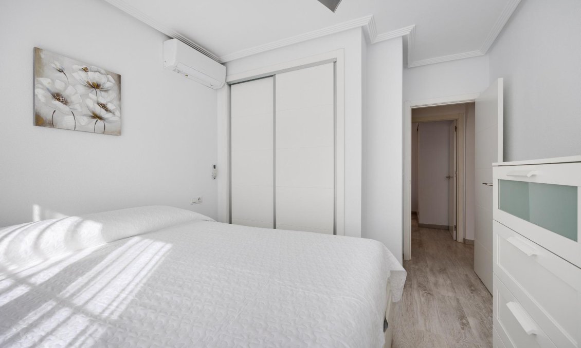 Revente - Bungalow -
Torrevieja - Aguas Nuevas