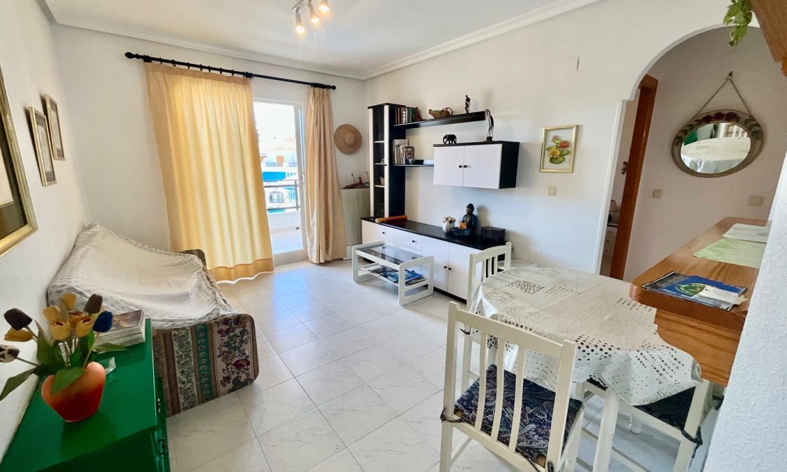 Revânzare - Apartament -
Torrevieja - La Mata
