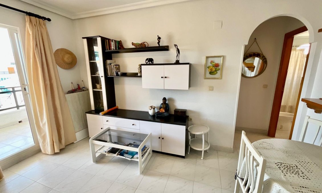 Revânzare - Apartament -
Torrevieja - La Mata