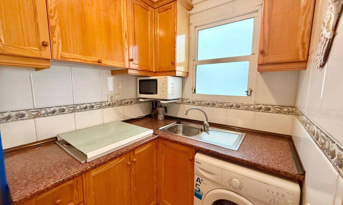 Segunda mano - Apartamento -
Torrevieja - Centro