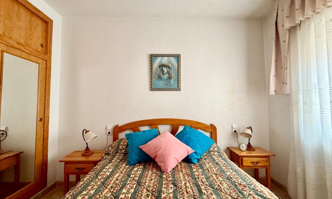 Segunda mano - Apartamento -
Torrevieja - Centro