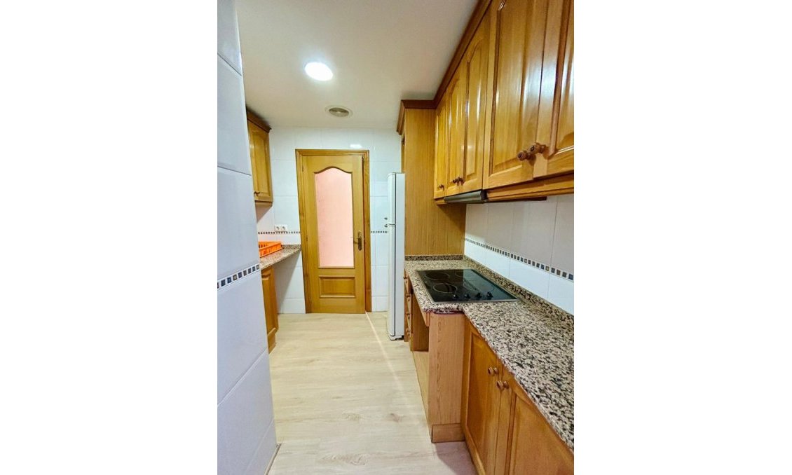 Revente - Appartement -
San Isidro - Inland