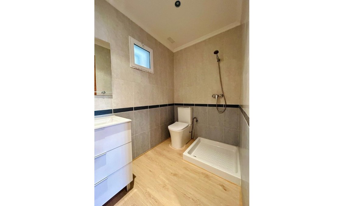 Revente - Appartement -
San Isidro - Inland