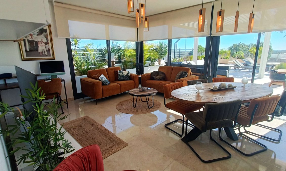 Használt Ingatlanok - Villa -
Algorfa - Inland