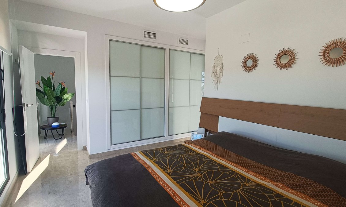 Használt Ingatlanok - Villa -
Algorfa - Inland